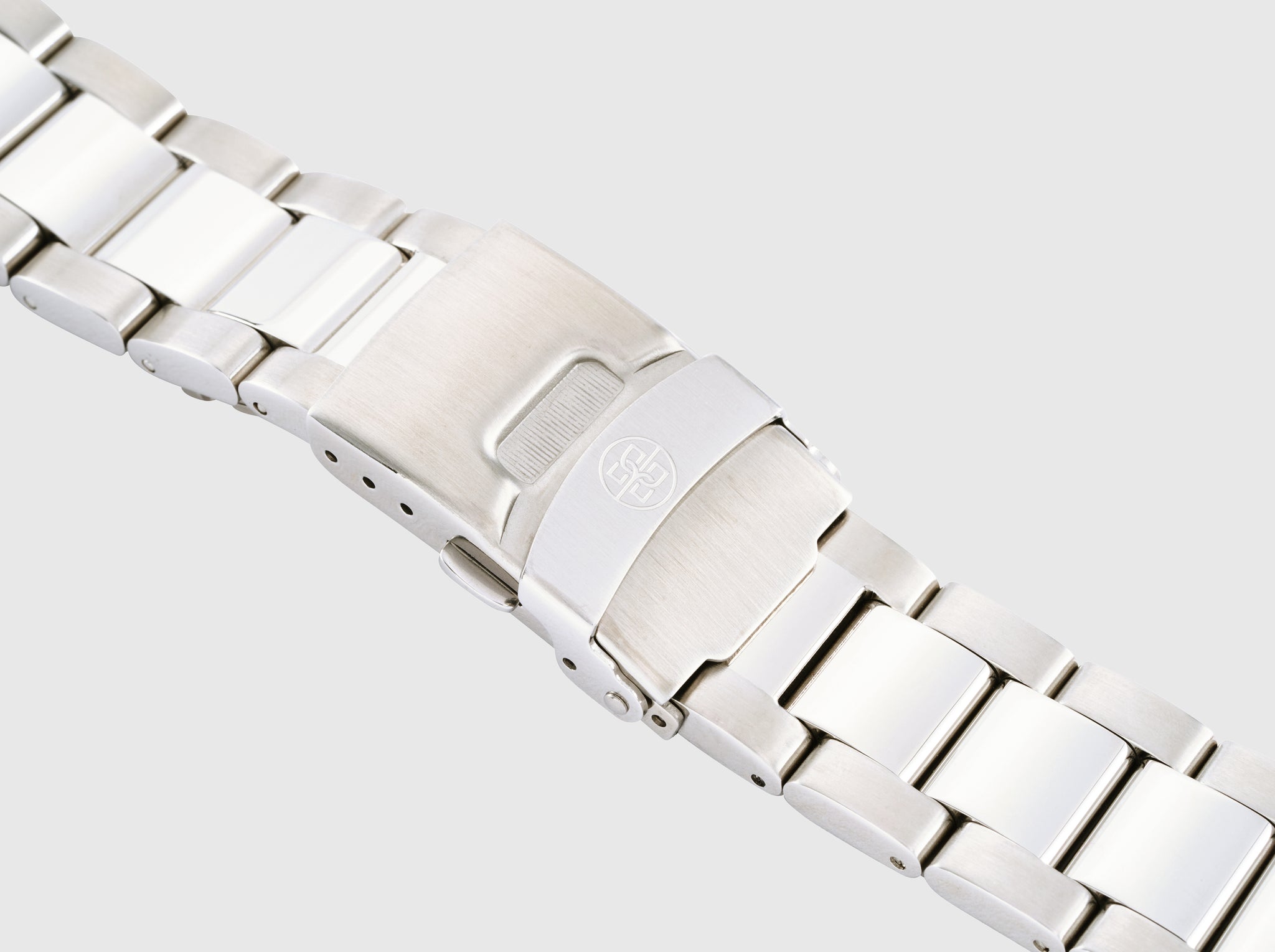 The Bolvaint Primus Blanc in Silver