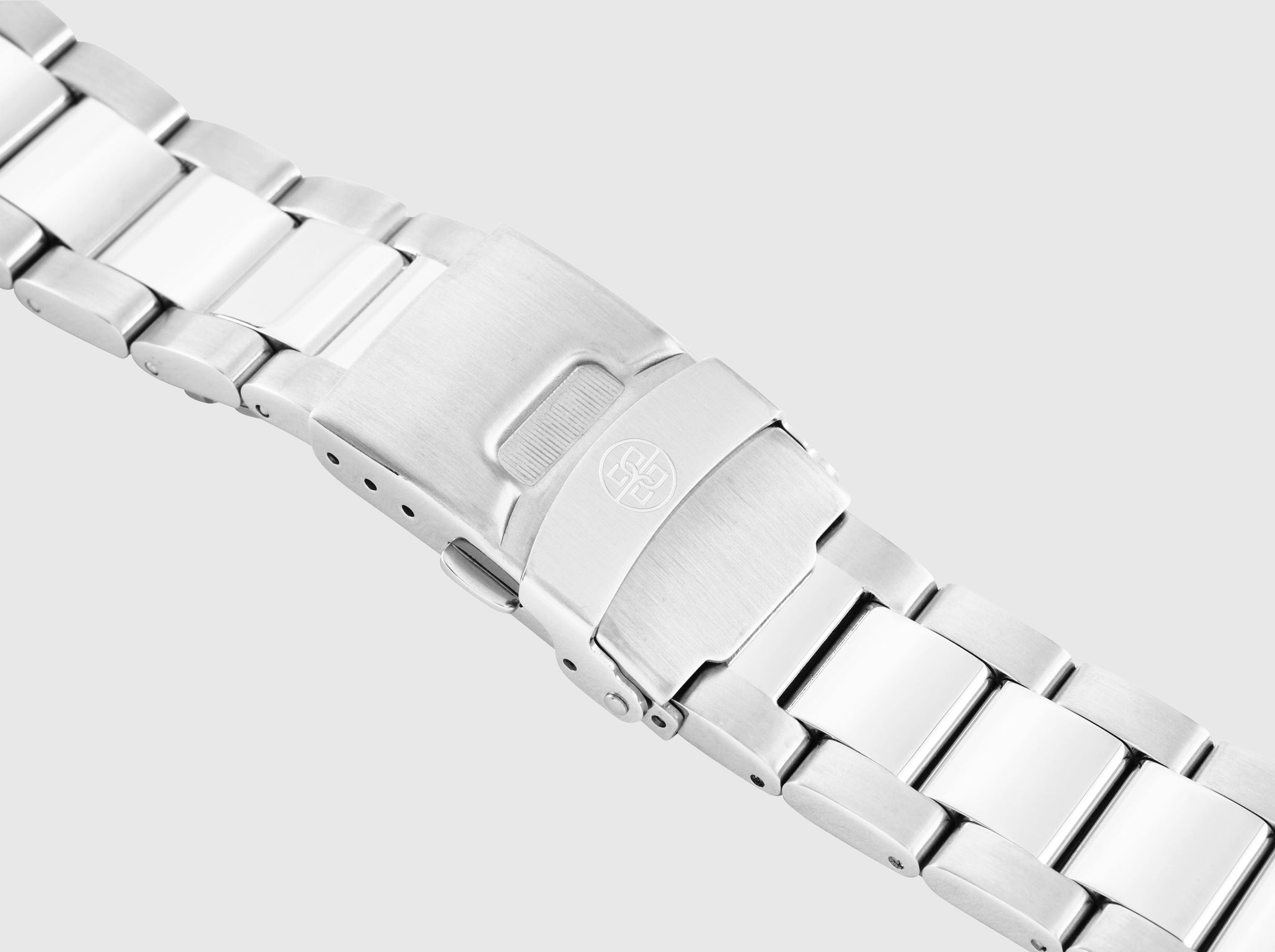 The Bolvaint Primus Bleu in Silver