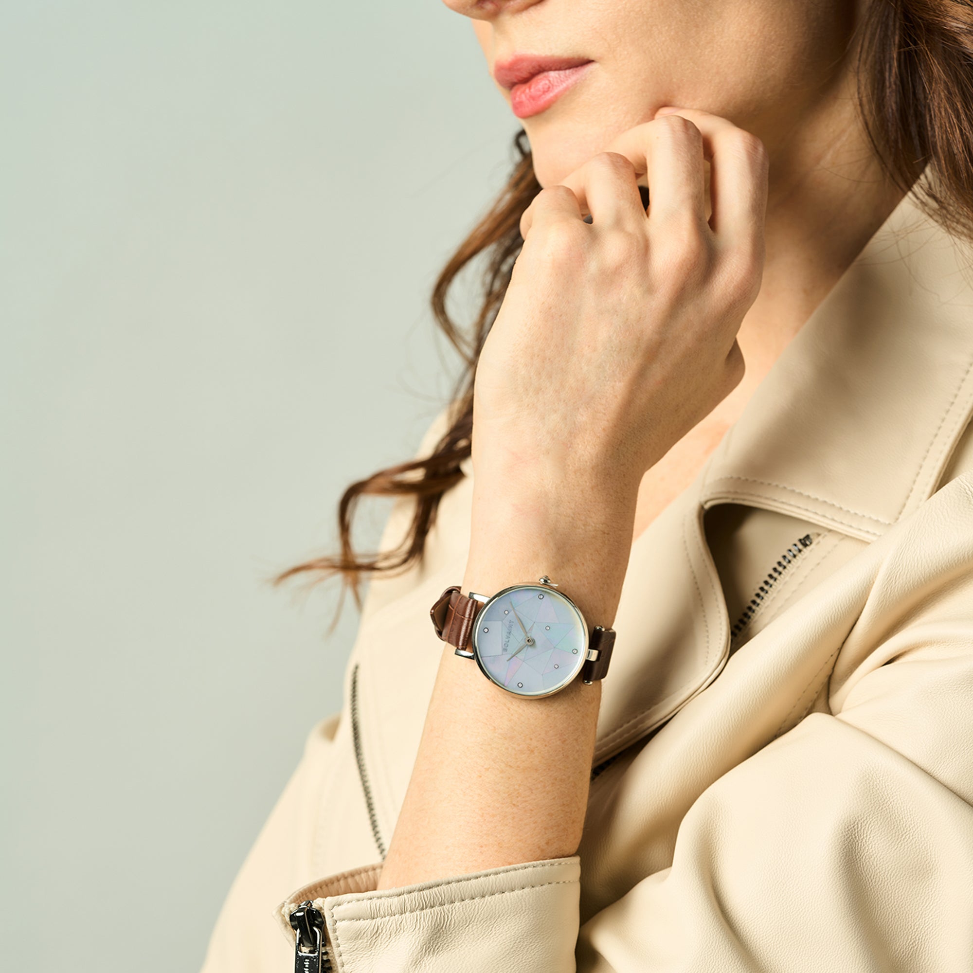 The Vainui Mother-of-Pearl Ladies' Watch - Silver & Umber Brown
