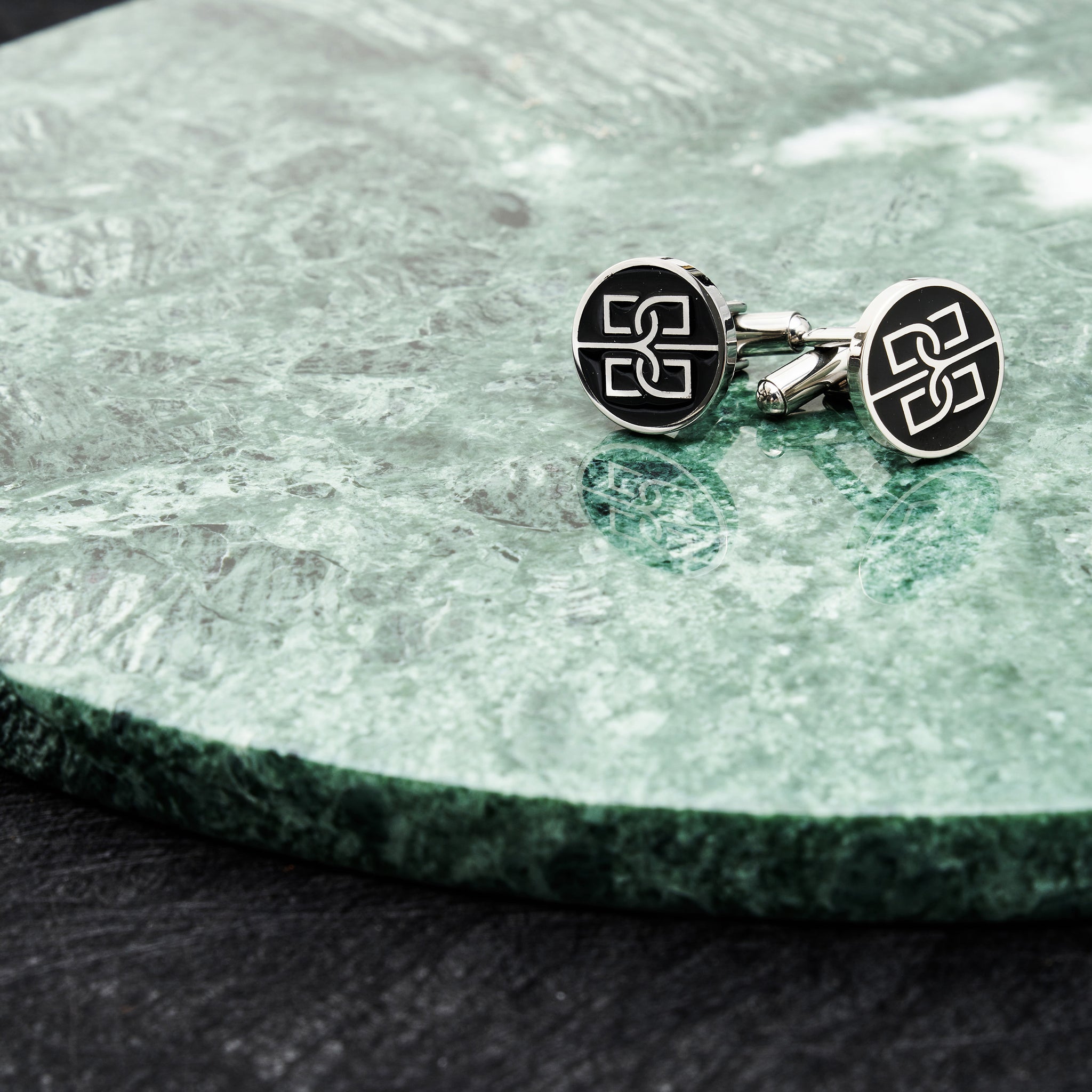 Bolvaint Black Cufflink