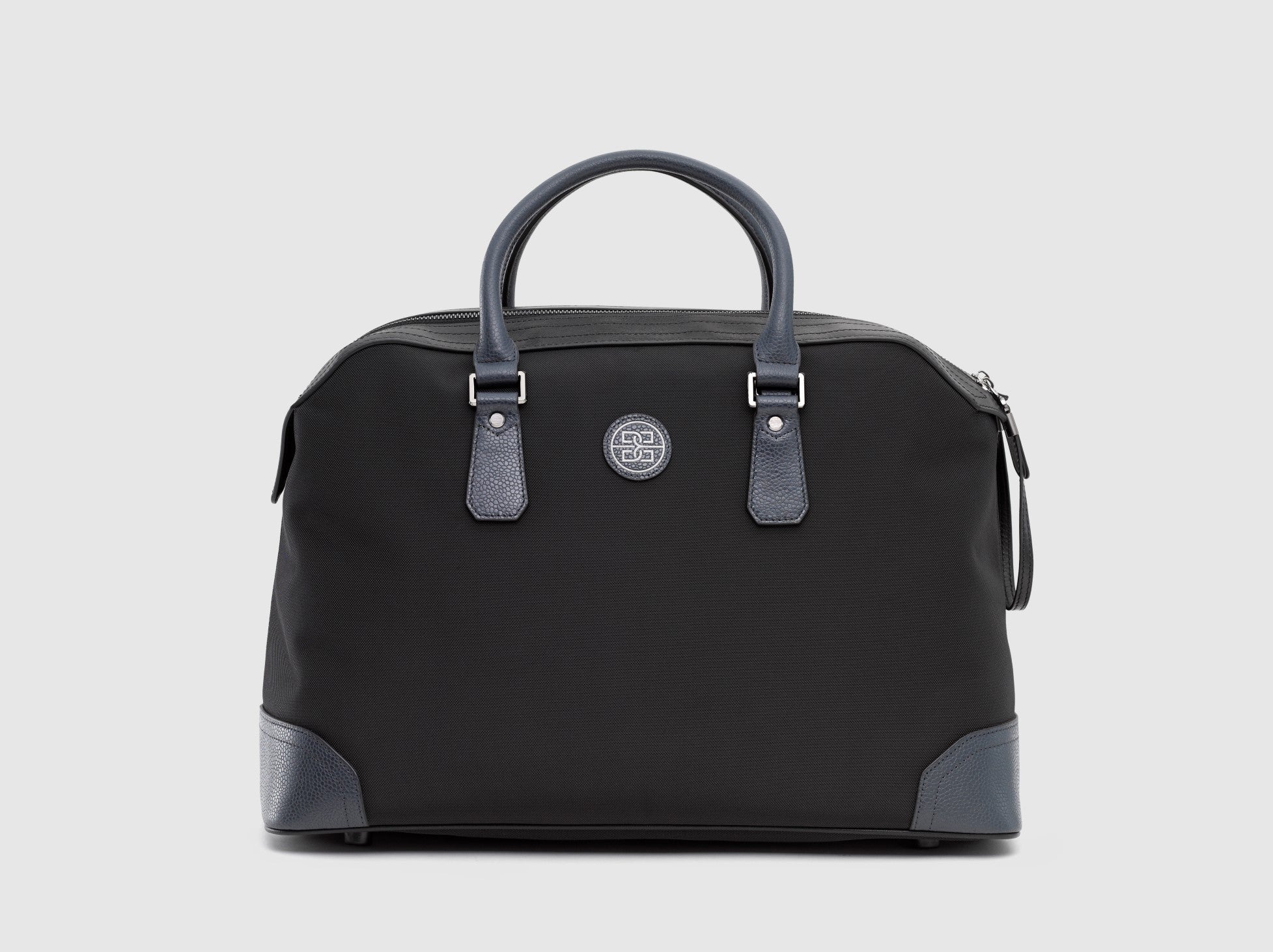 The Ivens Travel Bag in Nylon and Leather