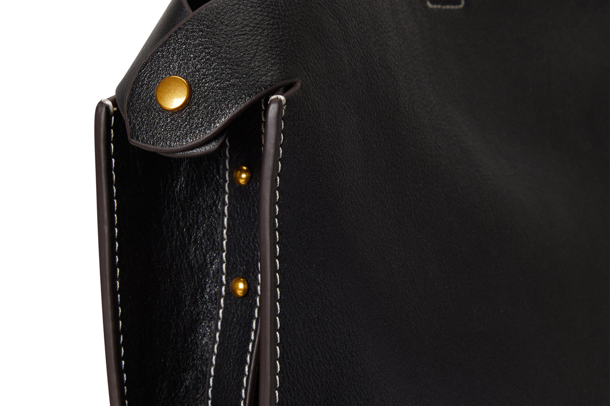 The Delphine Shoulder Bag in Black