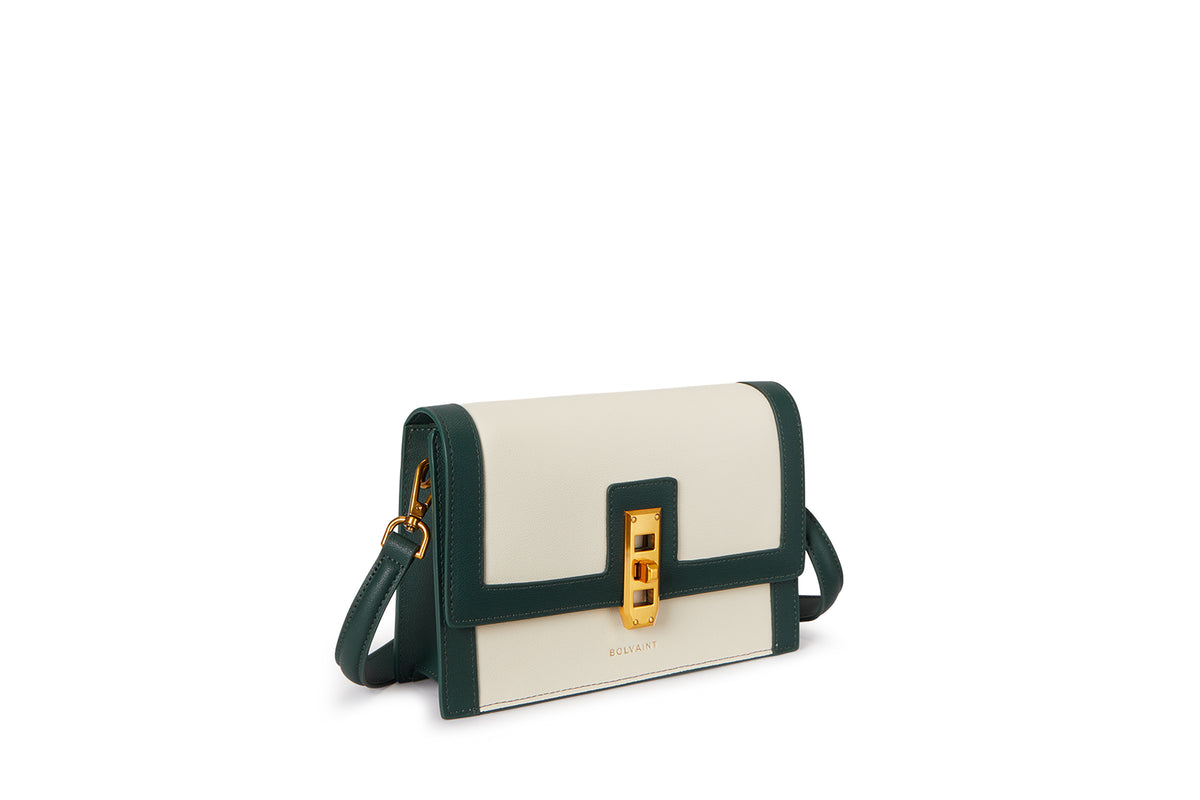 The Léonie Clutch