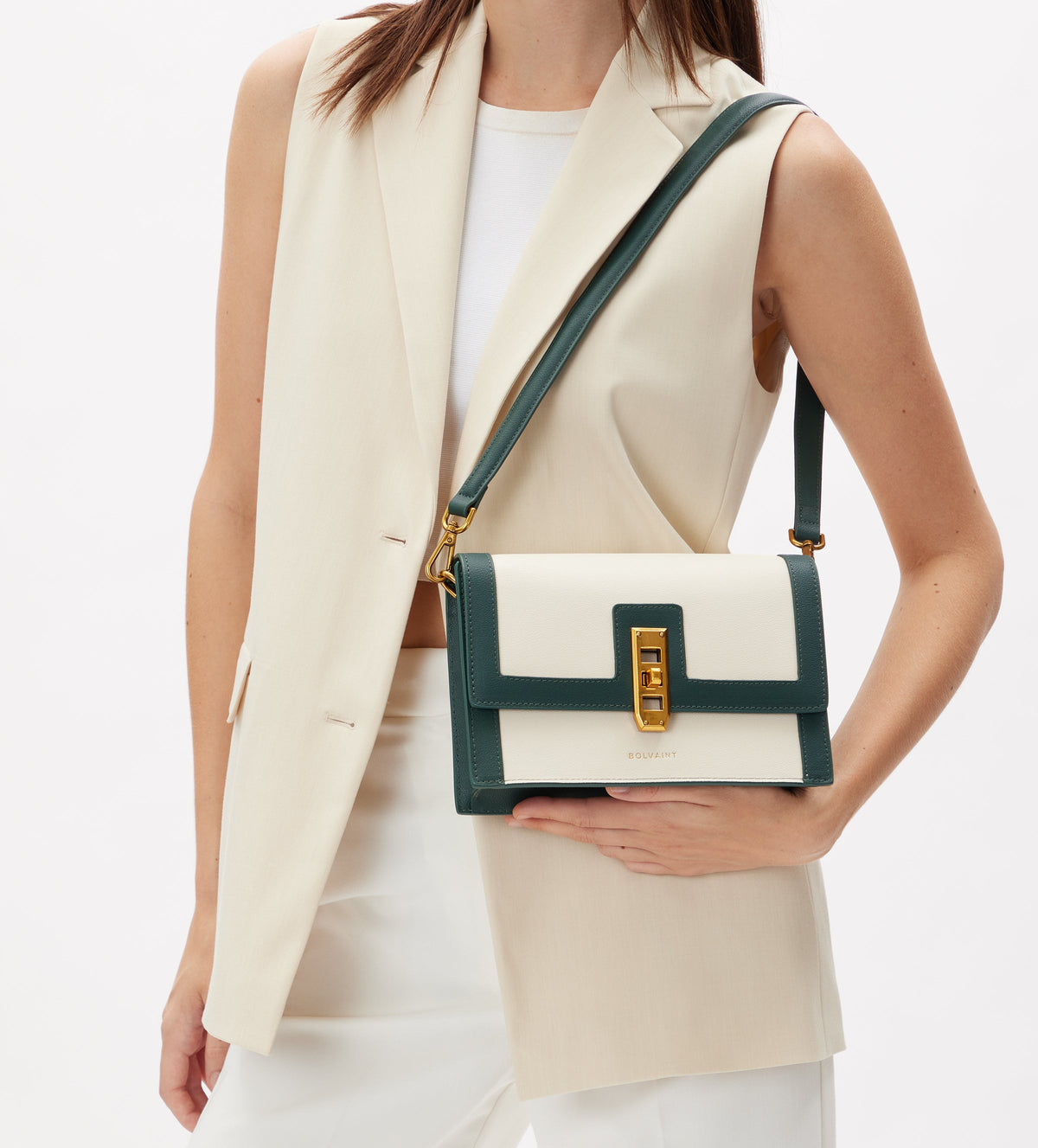 The Léonie Clutch