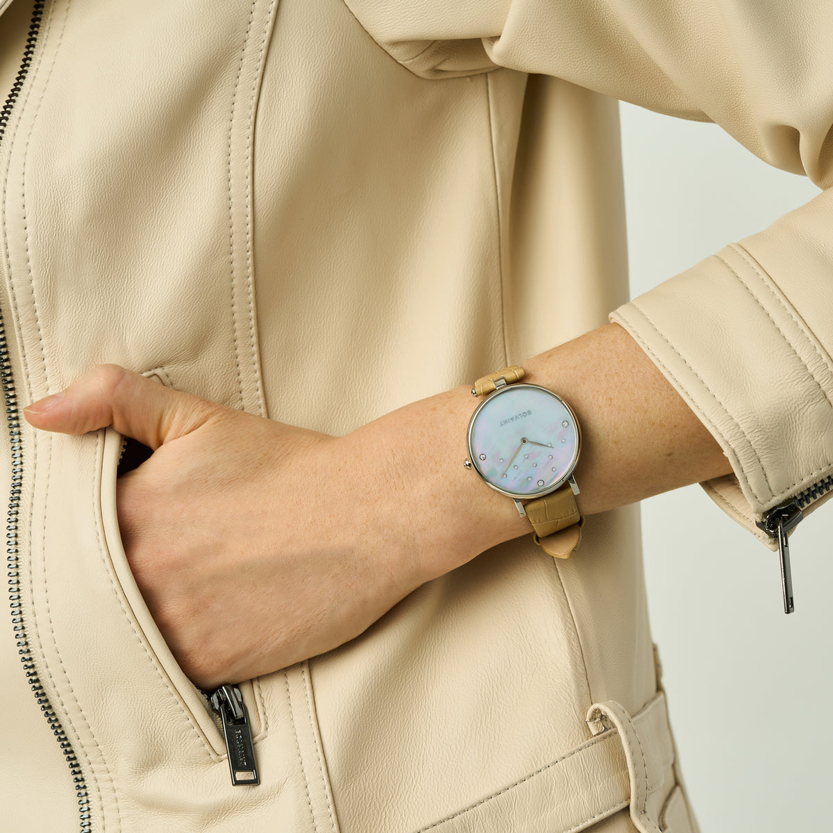 Nu’utea Mother-of-Pearl Ladies’ Watch -  Ivorie Beige